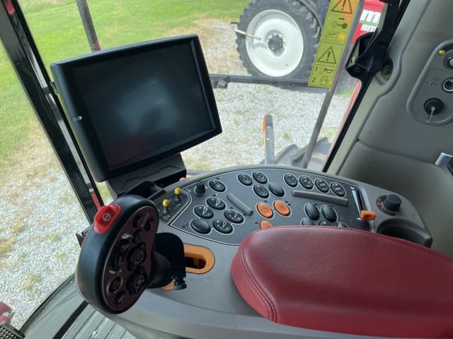 Image of Case IH 8250 equipment image 3