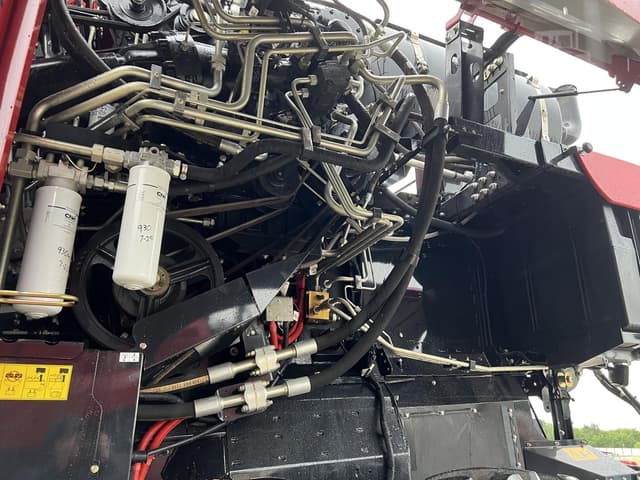 Image of Case IH 8250 equipment image 3