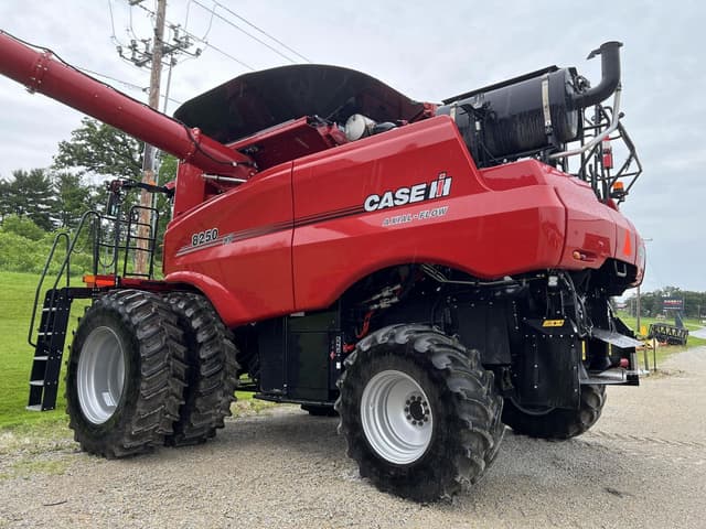Image of Case IH 8250 equipment image 2