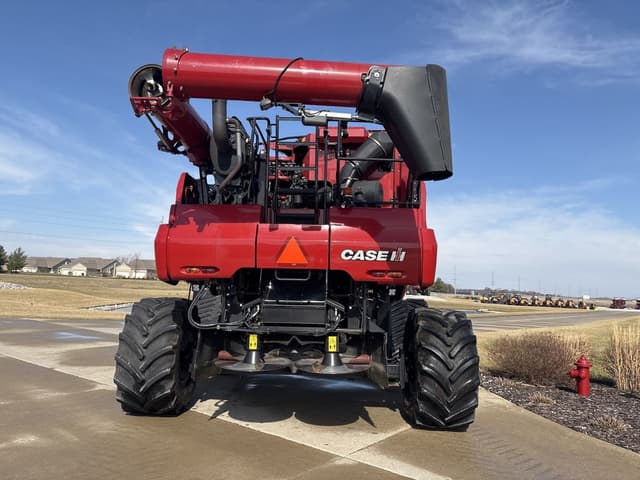 Image of Case IH 8250 equipment image 2