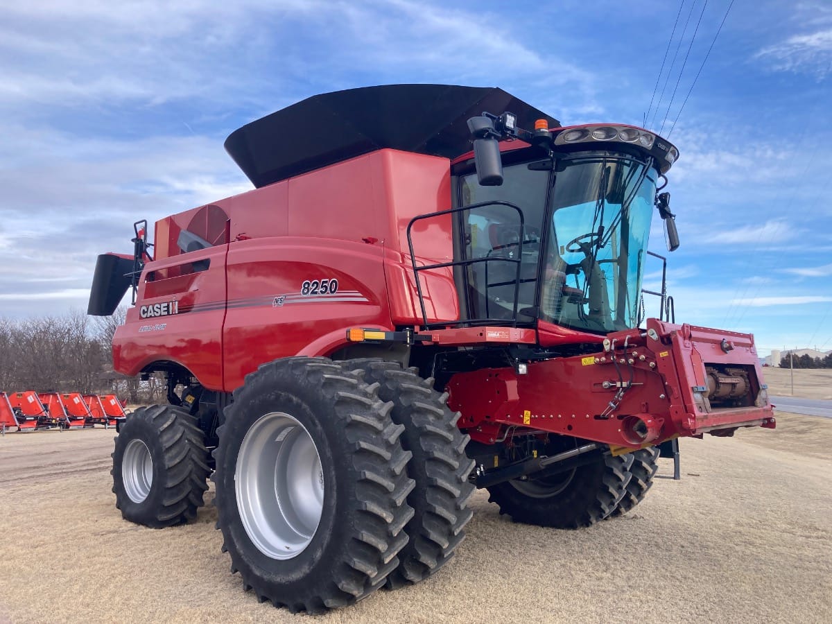 Main image Case IH 8250