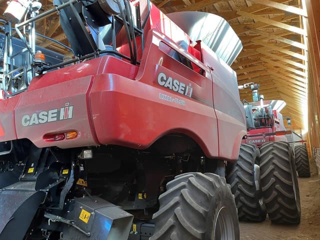 Image of Case IH 8250 equipment image 2
