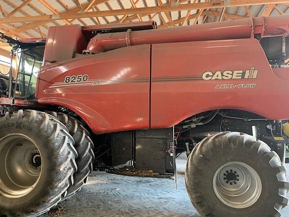 Image of Case IH 8250 equipment image 1