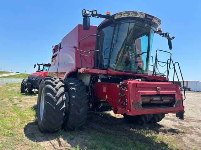 Image of Case IH 8250 equipment image 2