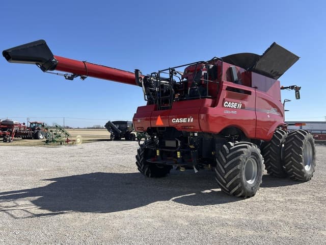 Image of Case IH 8250 equipment image 2