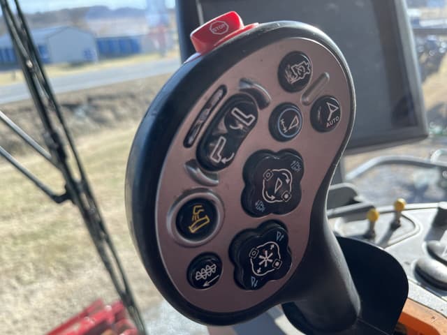 Image of Case IH 8250 equipment image 2