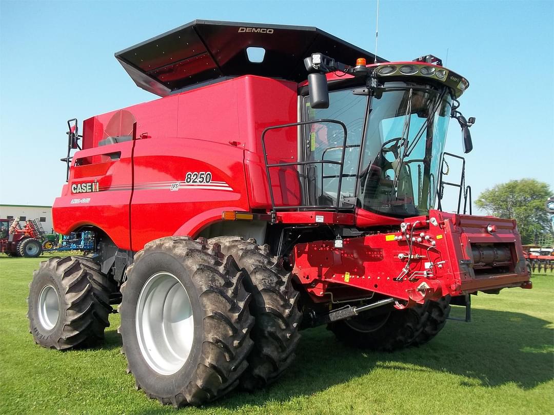 Image of Case IH 8250 Primary image