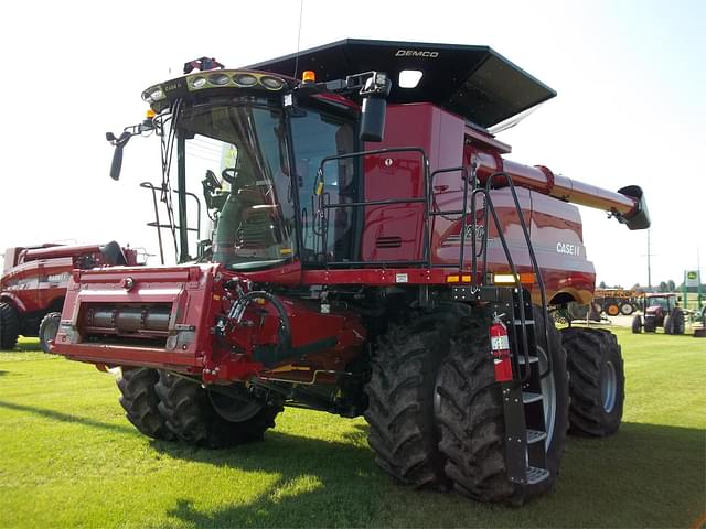 Image of Case IH 8250 equipment image 3