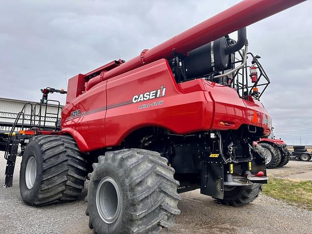 Image of Case IH 8250 equipment image 2