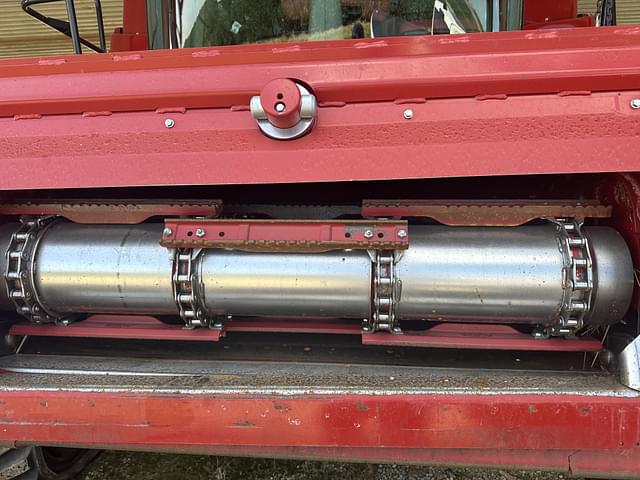 Image of Case IH 8250 equipment image 2