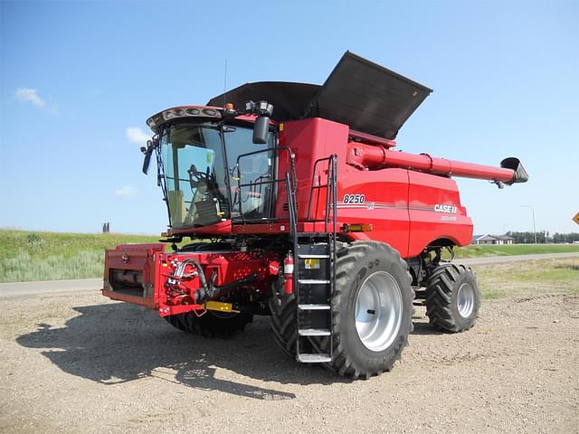 Image of Case IH 8250 equipment image 4