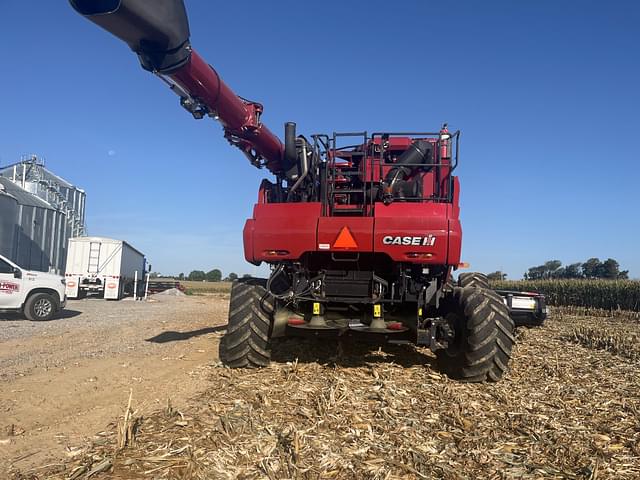 Image of Case IH 8250 equipment image 3