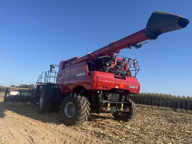 Image of Case IH 8250 equipment image 4