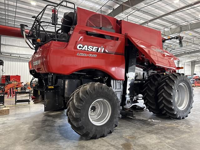 Image of Case IH 8250 equipment image 2