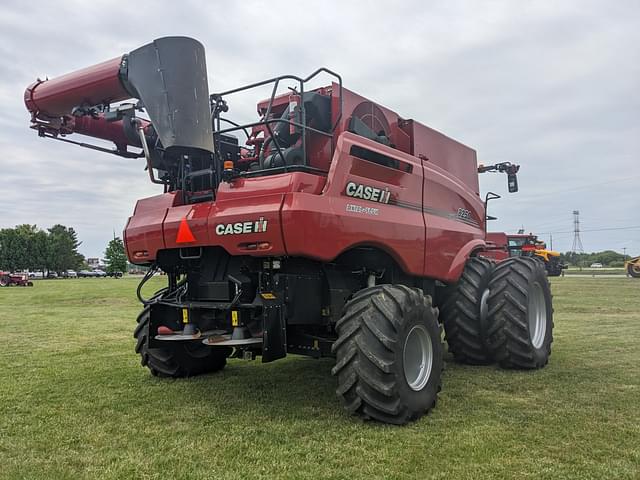 Image of Case IH 8250 equipment image 2