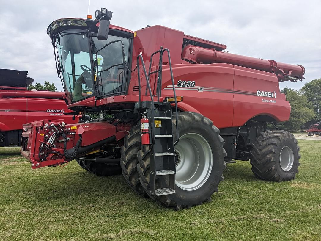 Image of Case IH 8250 Primary image