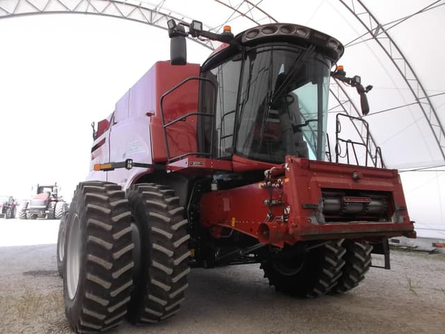 Image of Case IH 8250 equipment image 4