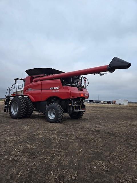 Image of Case IH 8250 equipment image 2