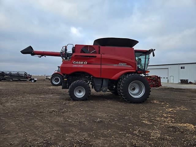 Image of Case IH 8250 equipment image 4