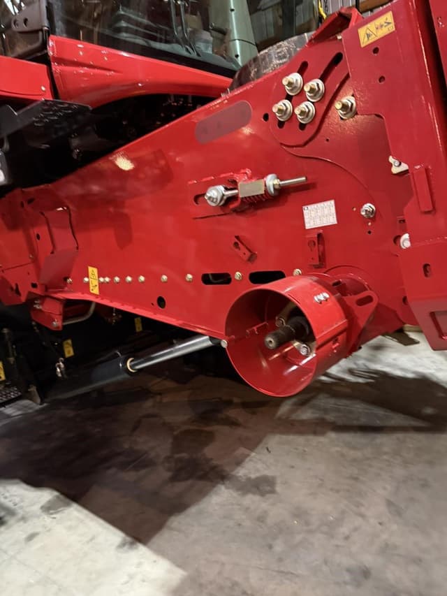 Image of Case IH 8250 equipment image 2