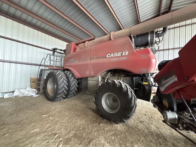 Image of Case IH 8250 equipment image 4