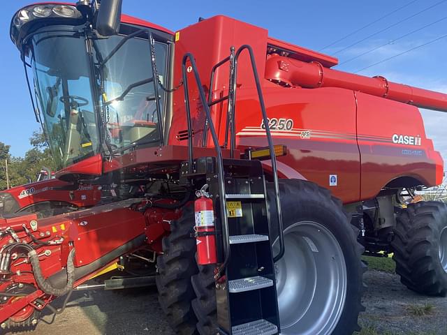 Image of Case IH 8250 equipment image 4