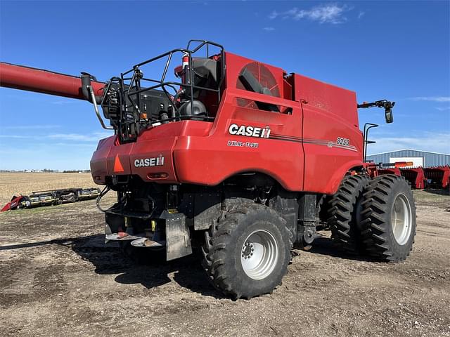 Image of Case IH 8250 equipment image 4