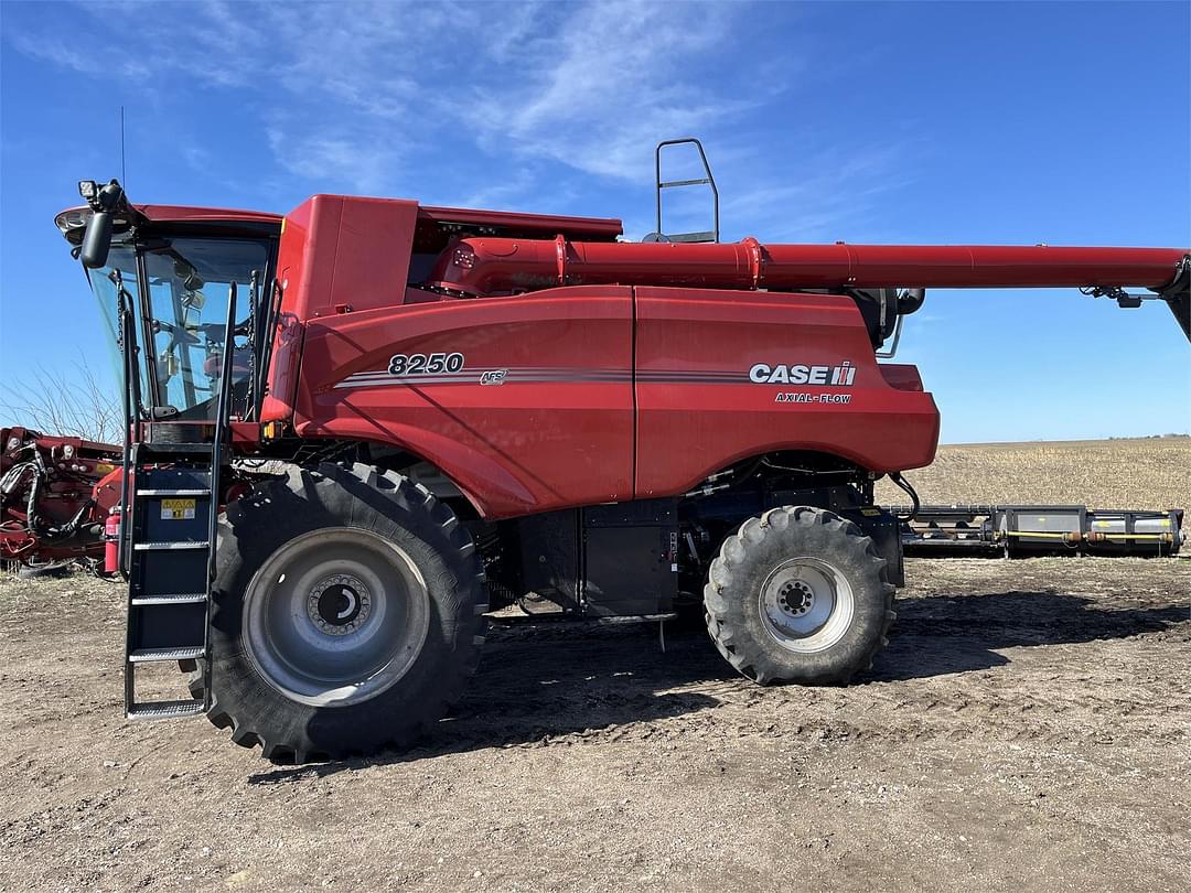 Image of Case IH 8250 Primary image