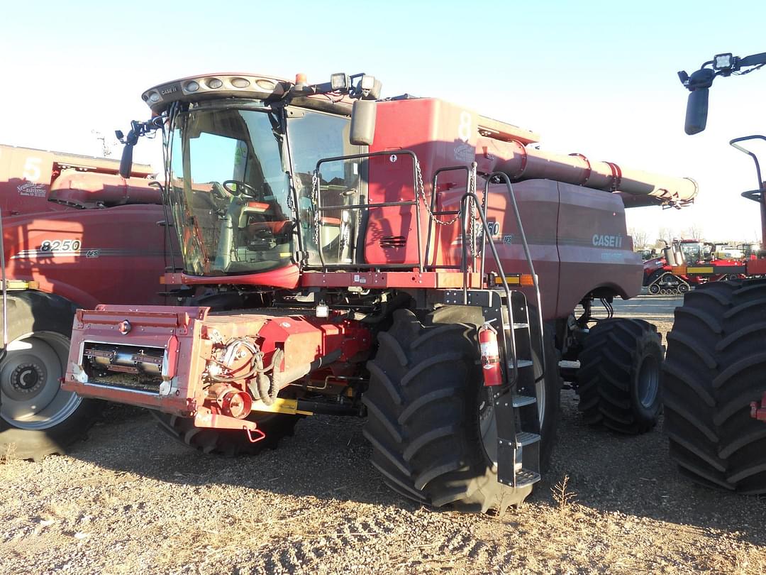 Image of Case IH 8250 Image 0