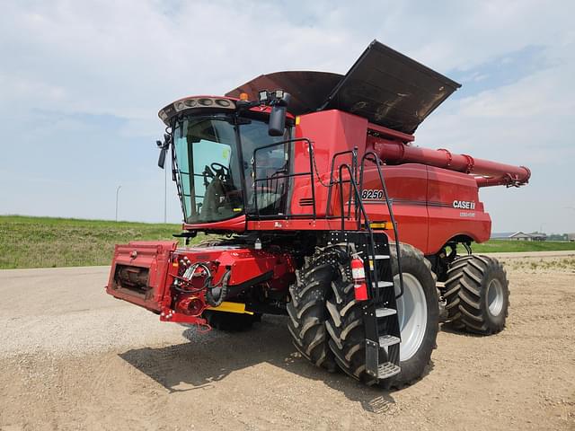 Image of Case IH 8250 equipment image 1