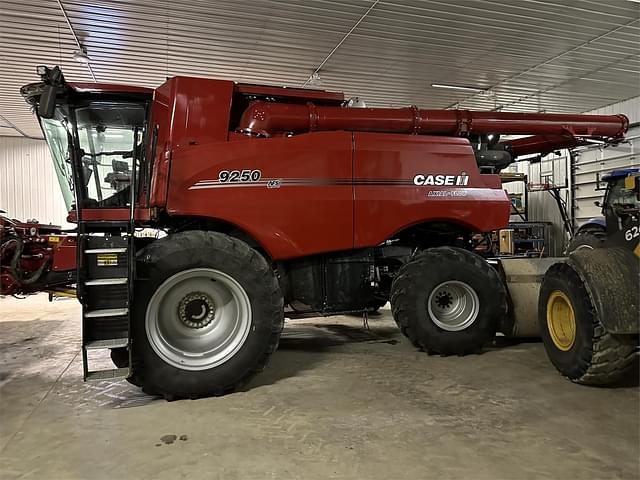 Image of Case IH 9250 equipment image 2