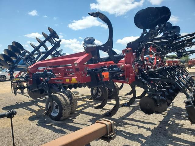 Image of Case IH Ecolo-Tiger 875 equipment image 2