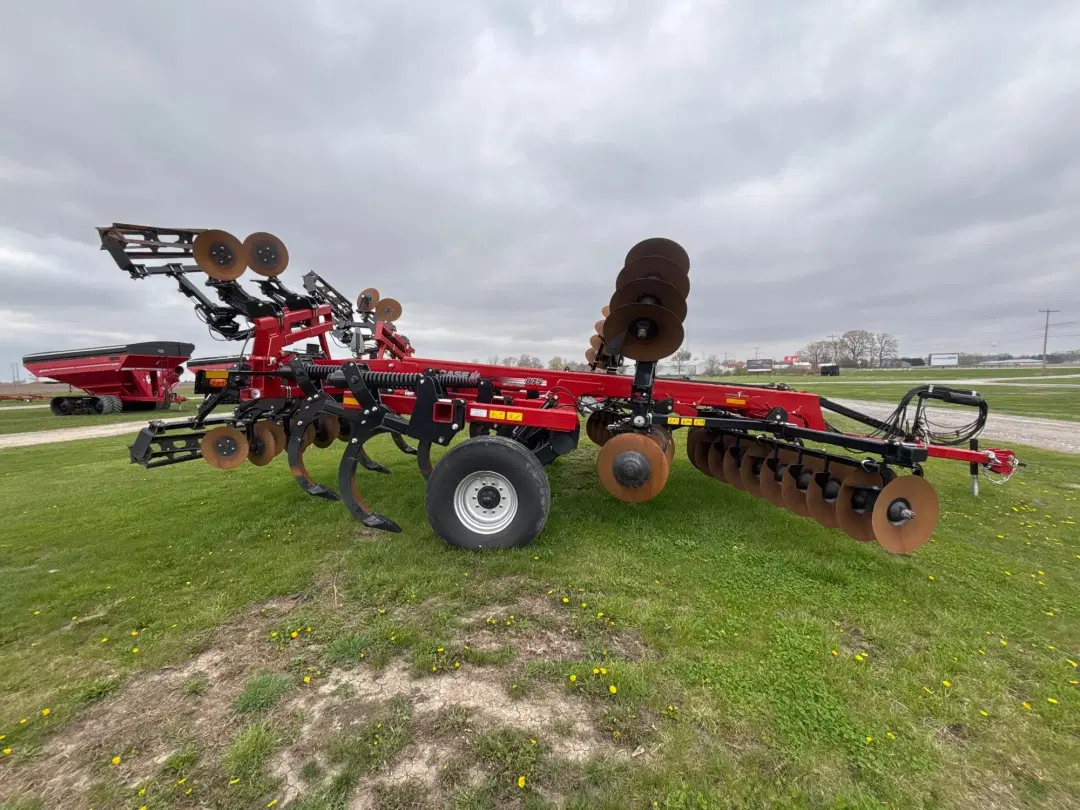 Image of Case IH Ecolo-Tiger 875 Primary image