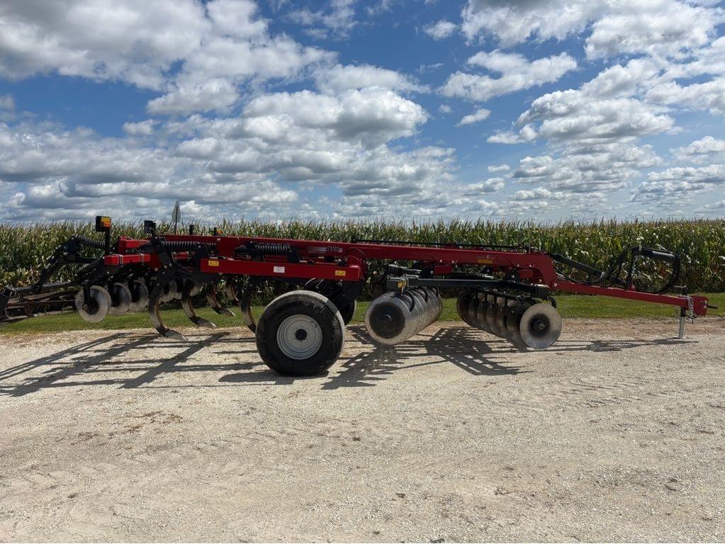 Image of Case IH Ecolo-Tiger 875 Primary image