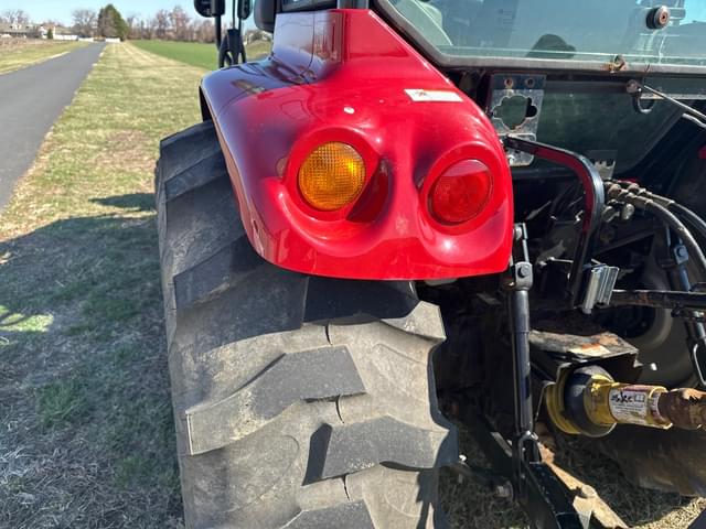 Image of Case IH Farmall 55C equipment image 2