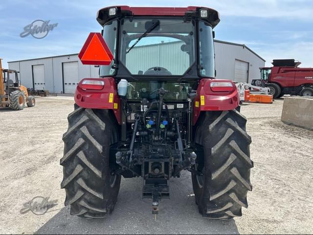 Image of Case IH Farmall 100C equipment image 3