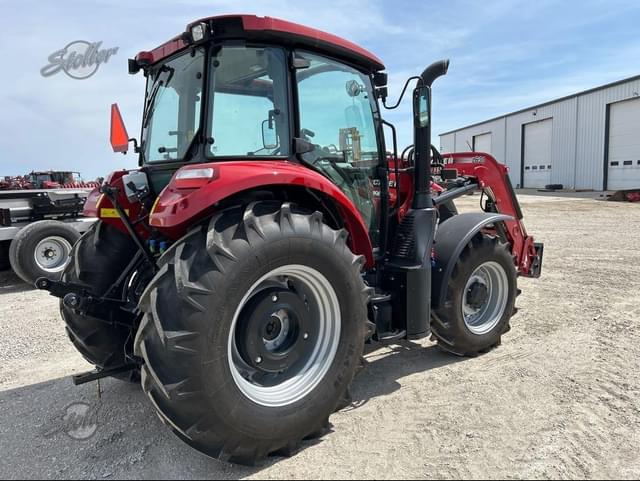 Image of Case IH Farmall 100C equipment image 2