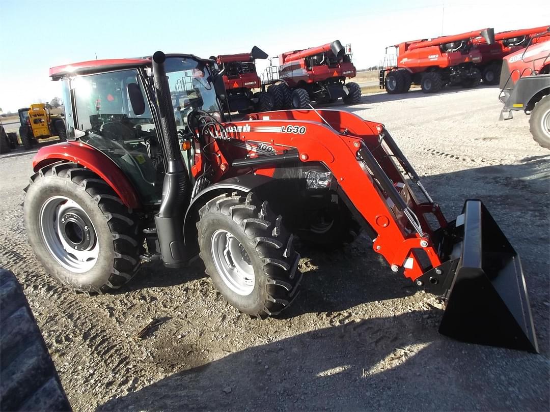 Image of Case IH Farmall 100C Image 1