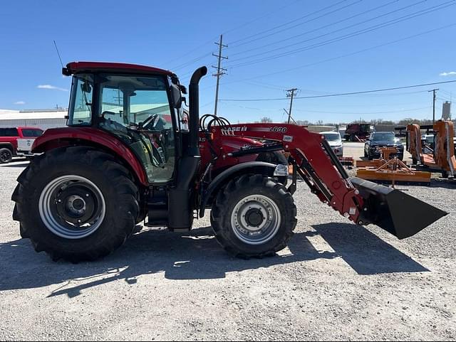 Image of Case IH Farmall 100C equipment image 1