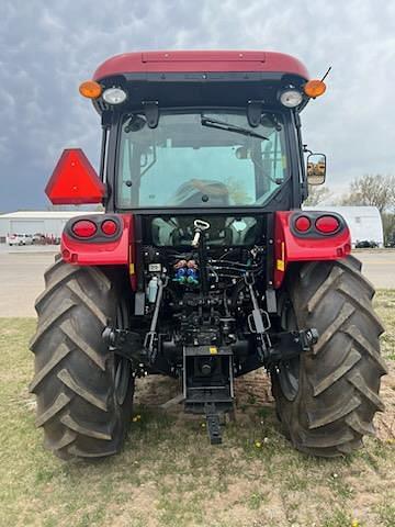 Image of Case IH Farmall 105A equipment image 4