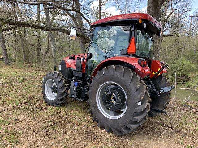 Image of Case IH Farmall 105A equipment image 4