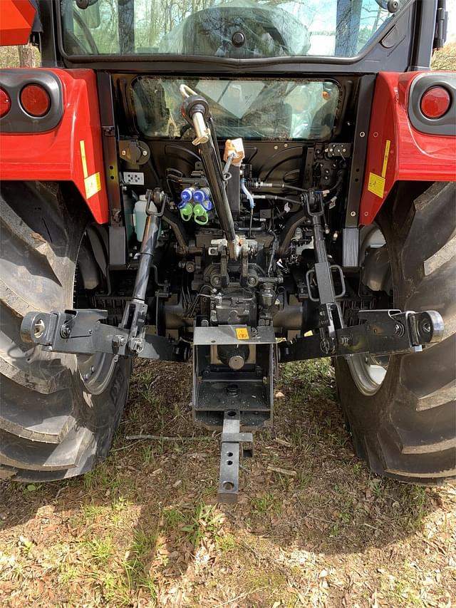 Image of Case IH Farmall 105A equipment image 2