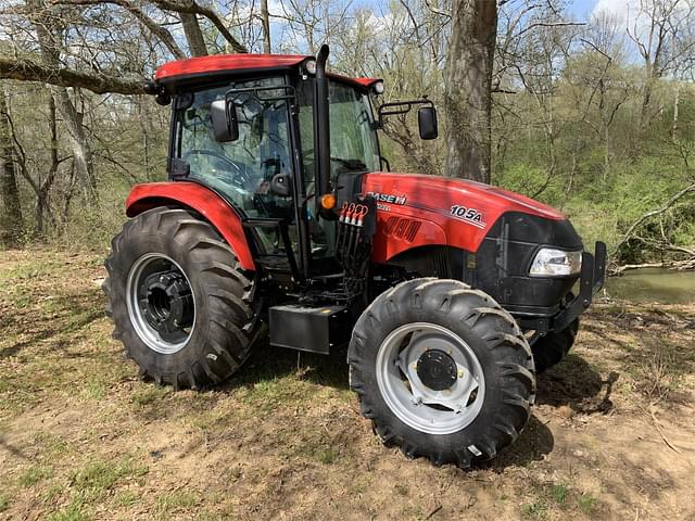 Image of Case IH Farmall 105A equipment image 3