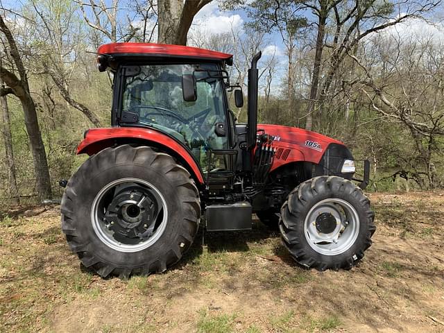 Image of Case IH Farmall 105A equipment image 3