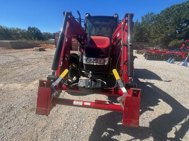 Image of Case IH Farmall 115A equipment image 4