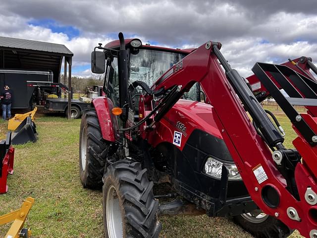 Image of Case IH Farmall 115A equipment image 4