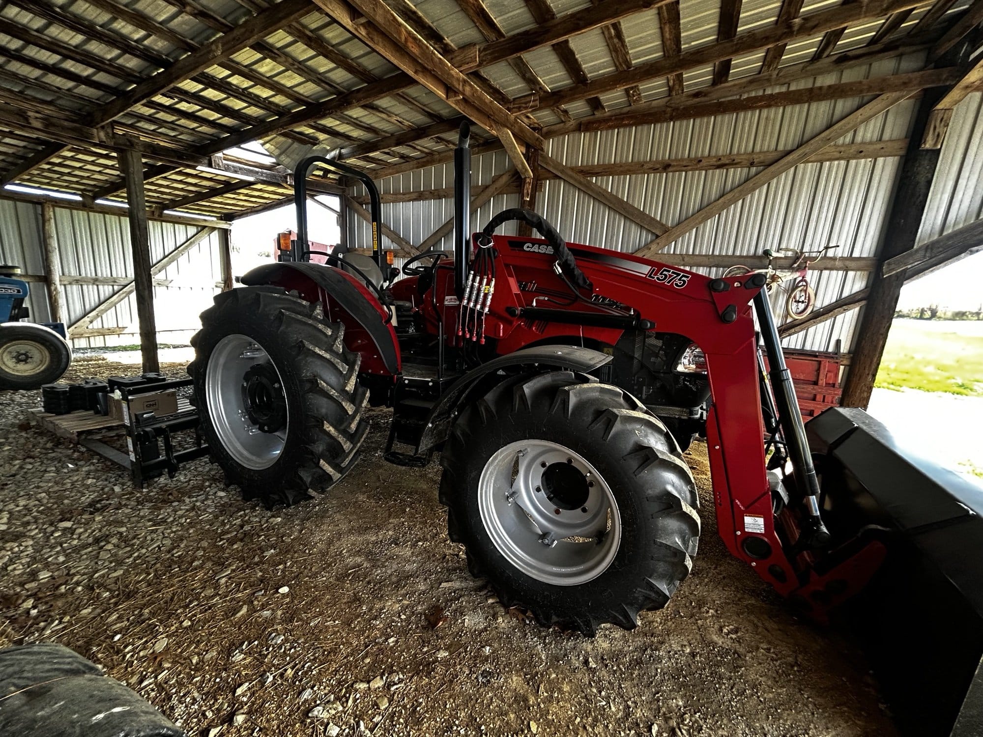 2023 Case IH Farmall 115A Equipment Image0
