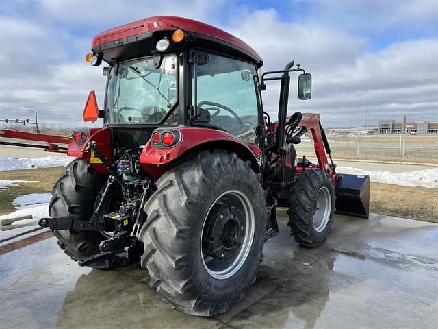 Image of Case IH Farmall 115A equipment image 2