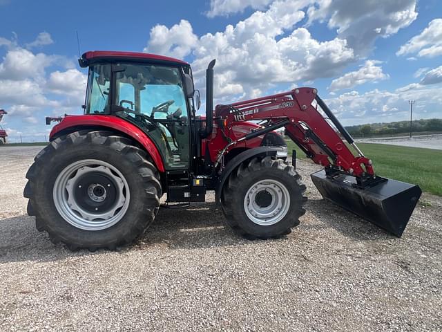 Image of Case IH Farmall 120C equipment image 1