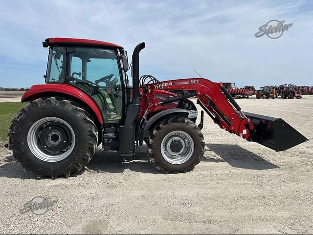 Image of Case IH Farmall 120C equipment image 1